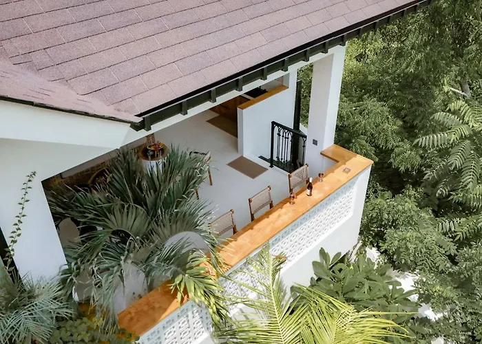 Casa Mira